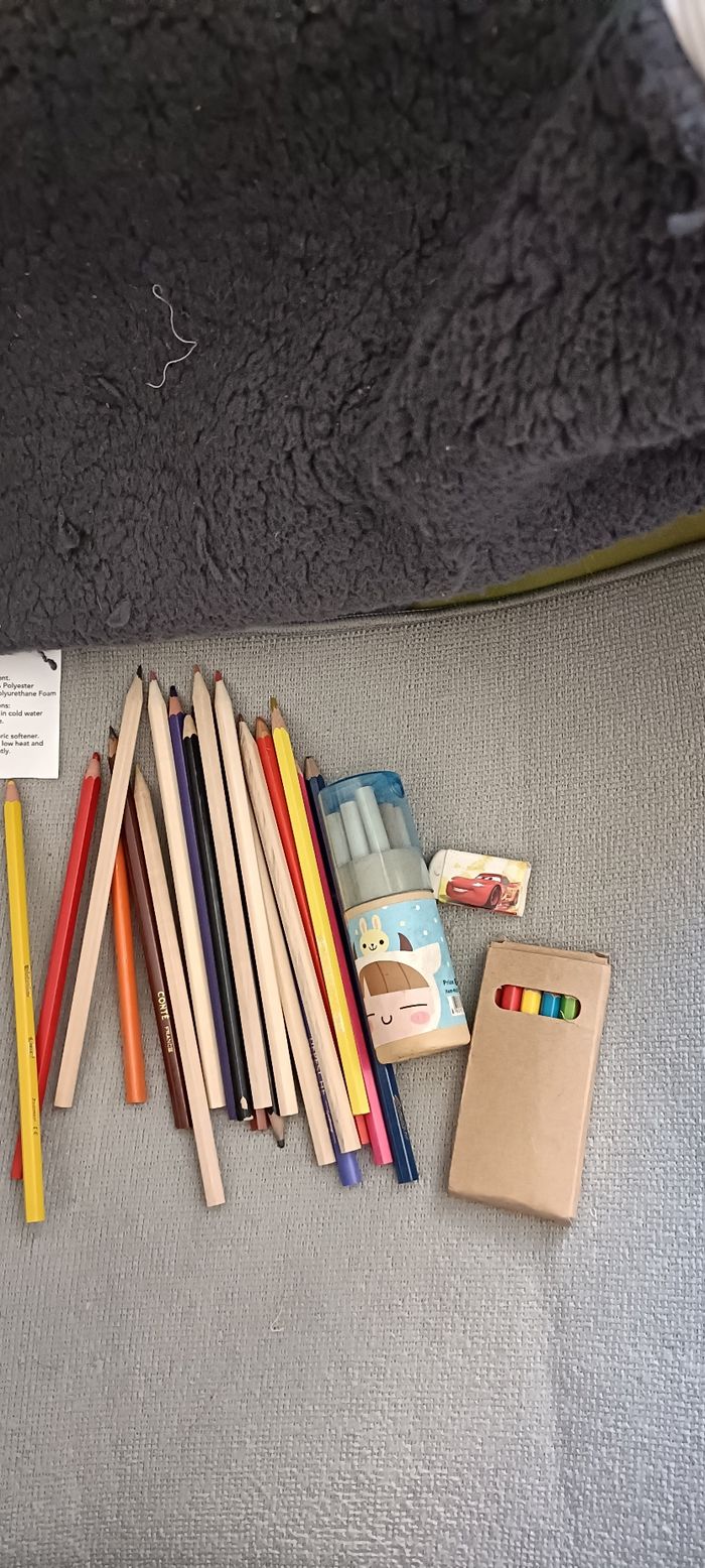 Lot crayons couleurs - photo numéro 7