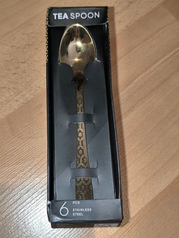 6 cuillères à café NEUVES 