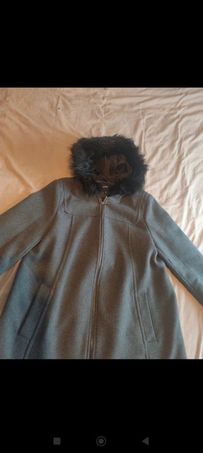 Manteau femme hiver doublé évasé ample avec poche et capuche gris marque Kiabi taille 44 - photo numéro 3