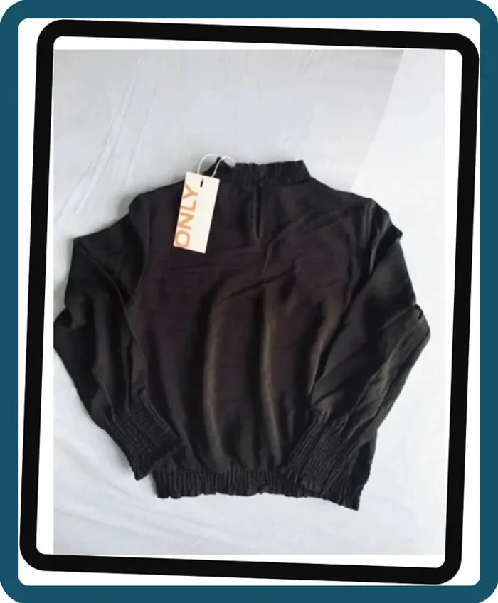 Très jolie blouse noire col cheminée Only T/36 - photo numéro 5