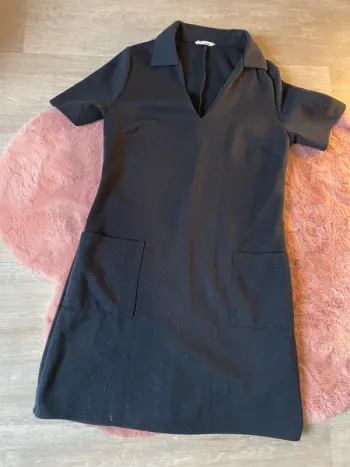 Robe courte bleue marine