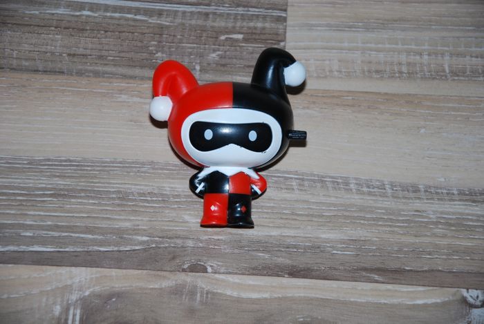 figurine haley quinn burger king 2021 justice league