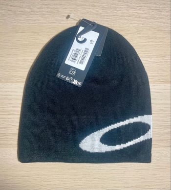 Bonnet Oakley Black Eclipse