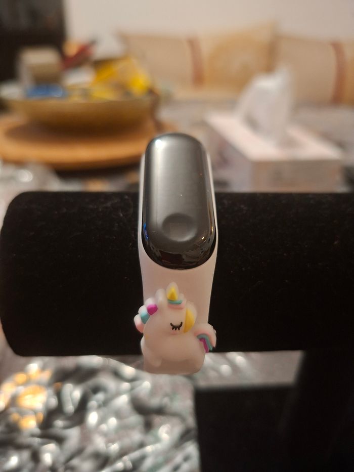 Montre licorne Électronique Tactile à LED pour Enfant neuf prix 2 euro 50 - photo numéro 2