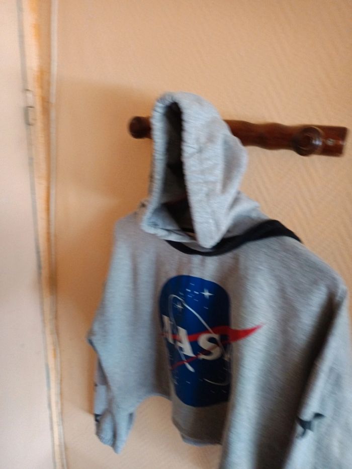 Sweath à capuche avec le flocage NASA - photo numéro 4