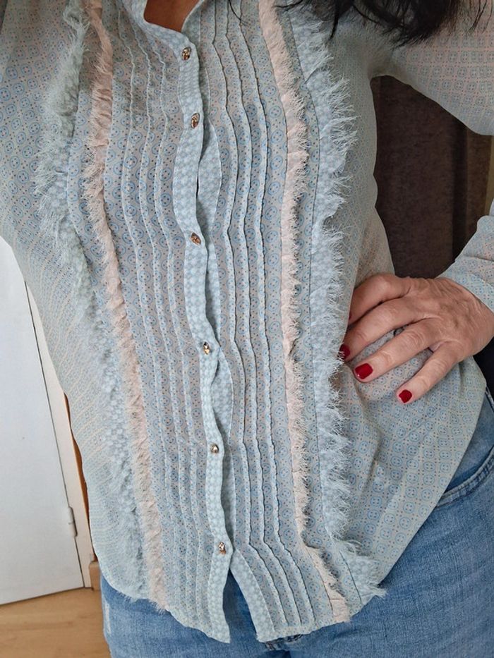 Chemisier Zara taille M bouton tête de mort
