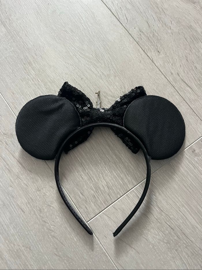 Serre-tête oreilles Minnie Disney – Motif feux d’artifice et nœud sequins noirs - photo numéro 2