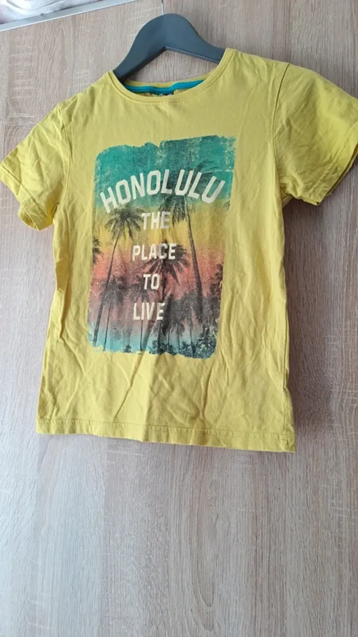T shirt jaune taille 12 ans - photo numéro 2