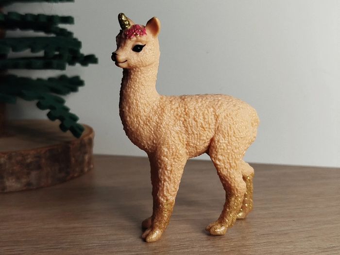 Figurine jeune licorne lama Schleich animal imaginaire Bayala - photo numéro 2