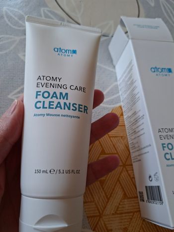 Mousse nettoyante visage