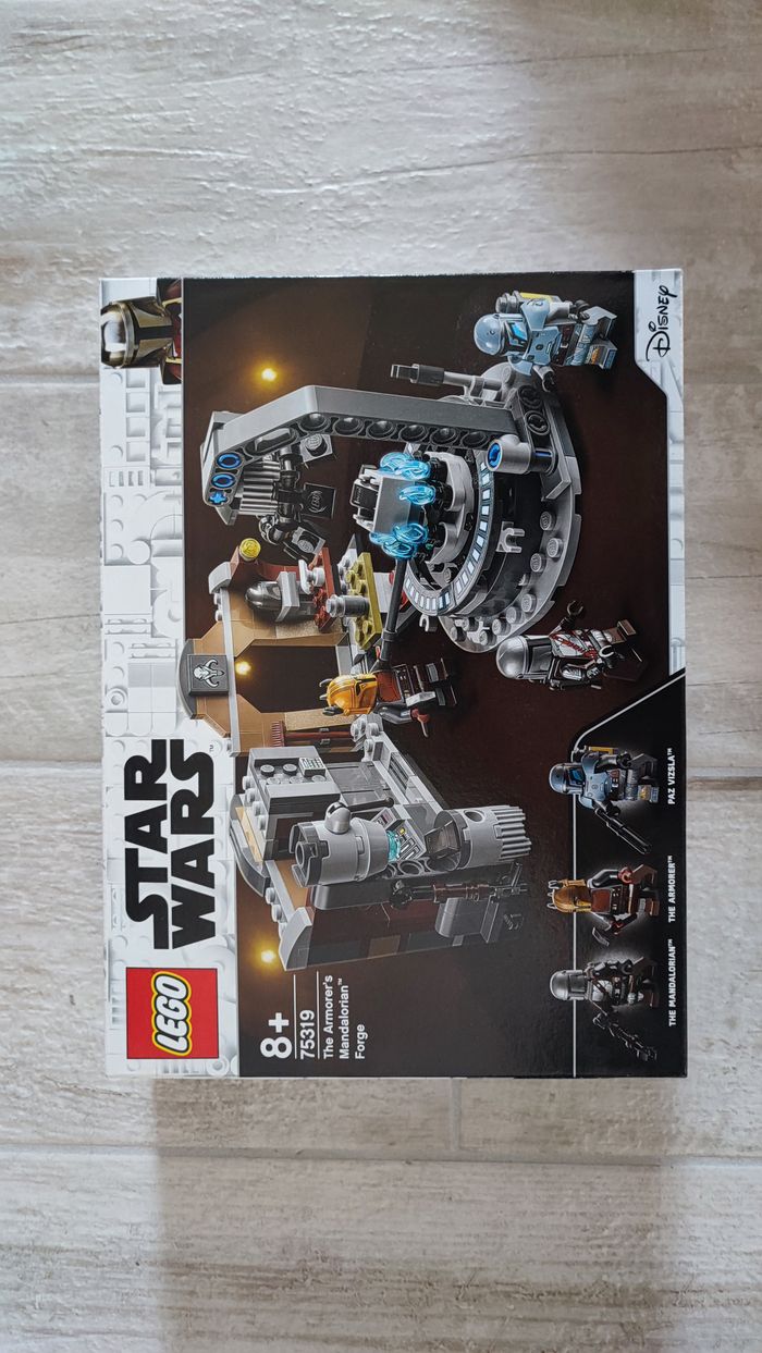 Lego Star Wars 75319 La forge mandalorienne de l'Armurière