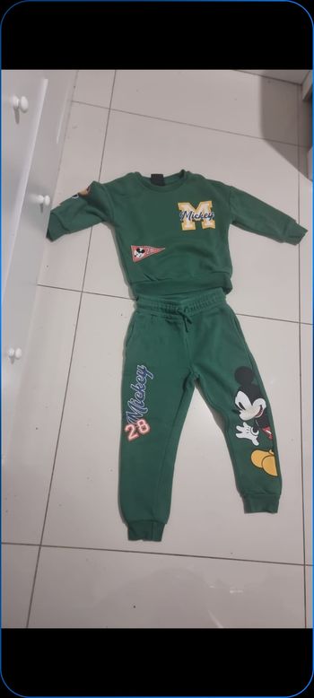Ensemble pull et pantalon jogging disney by primark