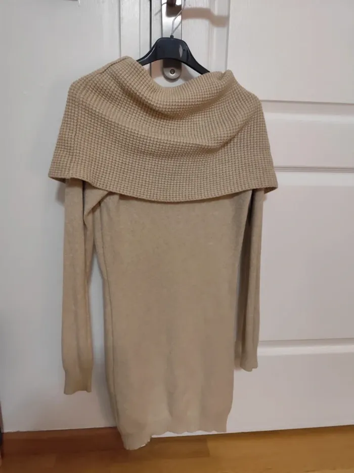 Robe pull beige