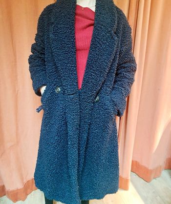 Manteau d'hiver en moumoute, marque Zara.