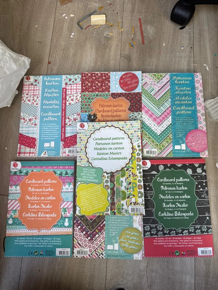 Lot de papiers scrapbooking neufs