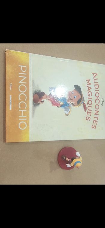 Numero10 des audiocontes Magiques Altaya disney deagostini livre et figurine audio conte compte