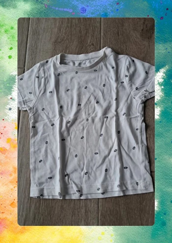 Tshirt 4 ans motif tête de mort - photo numéro 3