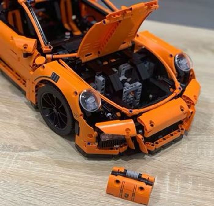 LEGO® Technic – Porsche 911 GT3 RS - photo numéro 8