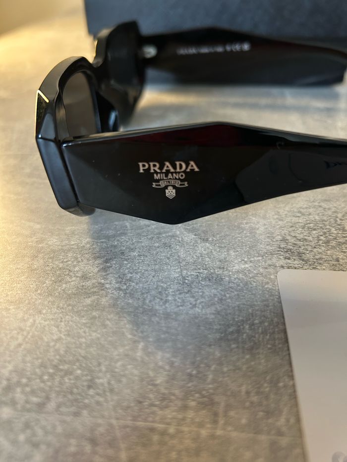 Lunettes de soleil Prada  noir PR 17WS femme - photo numéro 3