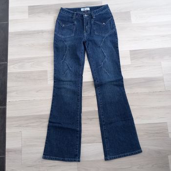 Jean femme bleu avec pattes d'éléphant N-Jean taille 36