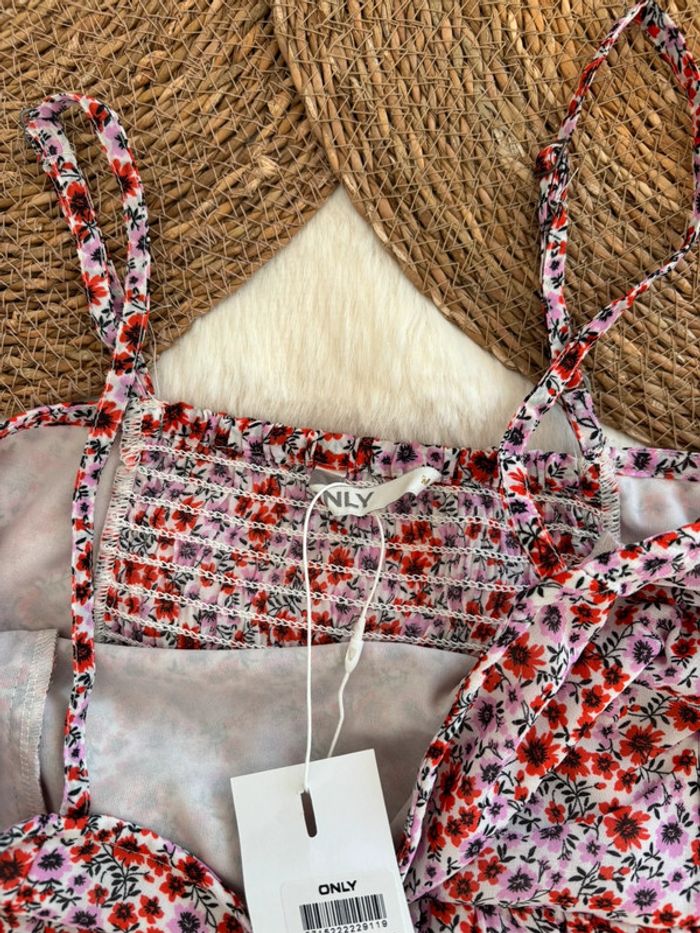 Robe à fleurs rose Only taille M - photo numéro 3