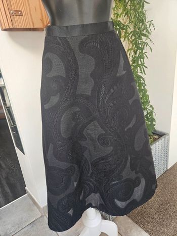 H&M jupe noir évasée taille 34