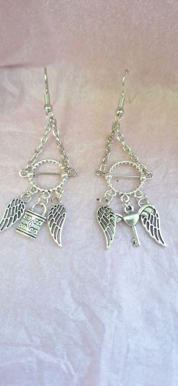 boucles d’oreilles ailes et breloques vintage