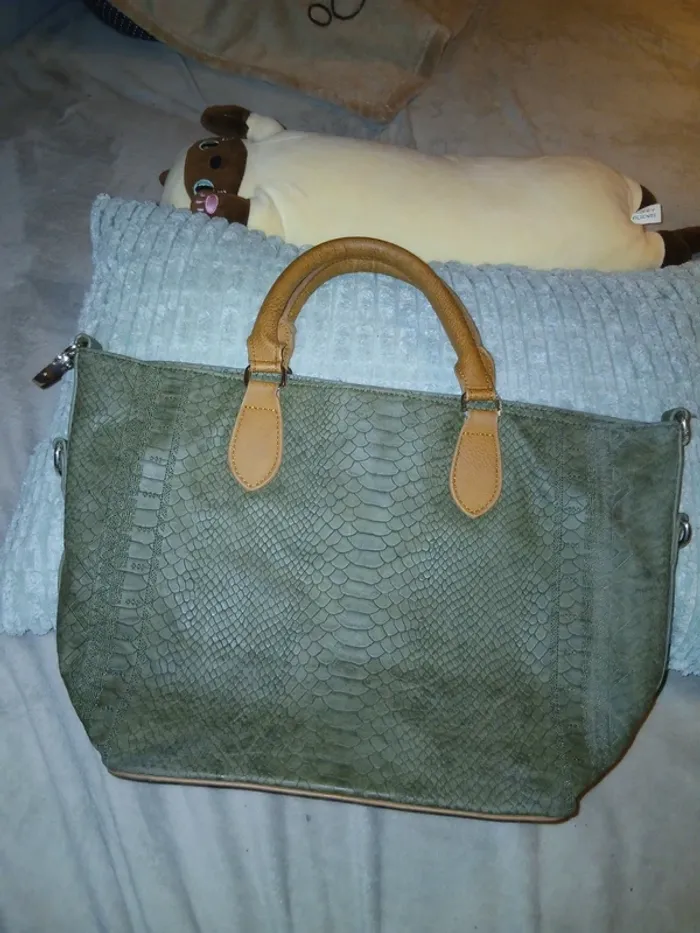 Desigual kaki ( petit sac tres chic ) - photo numéro 2