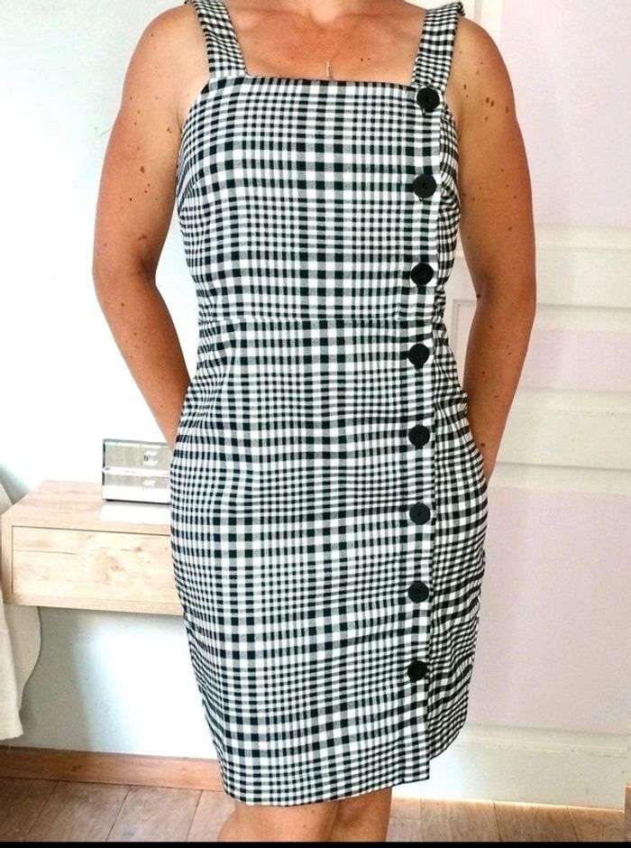 Robe chasuble boutons - Tartan noir blanc - Pimkie - 36- Comme Neuve - photo numéro 3