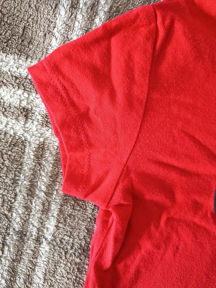 👕 T Shirt Rouge Enfant - 12 Mois / Kiabi - photo numéro 4