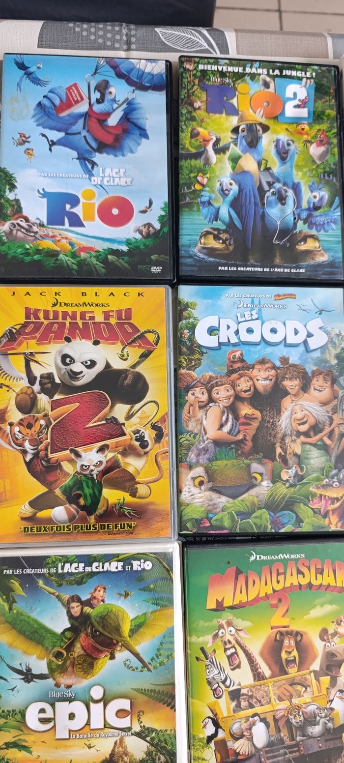 Lot 12 DVD enfants films d'animation - photo numéro 3