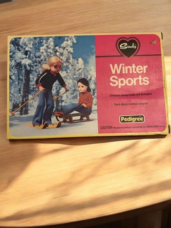 Coffret vintage Sindy “Winter Sports” années 70 - presque complet, bon état