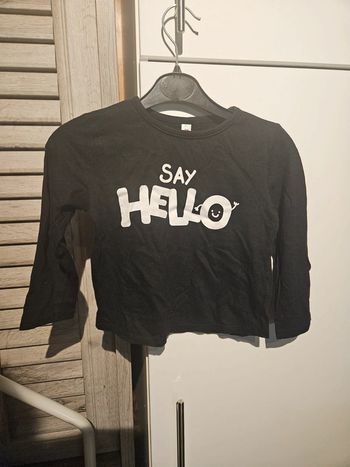 Pull longue manche noir 36 mois