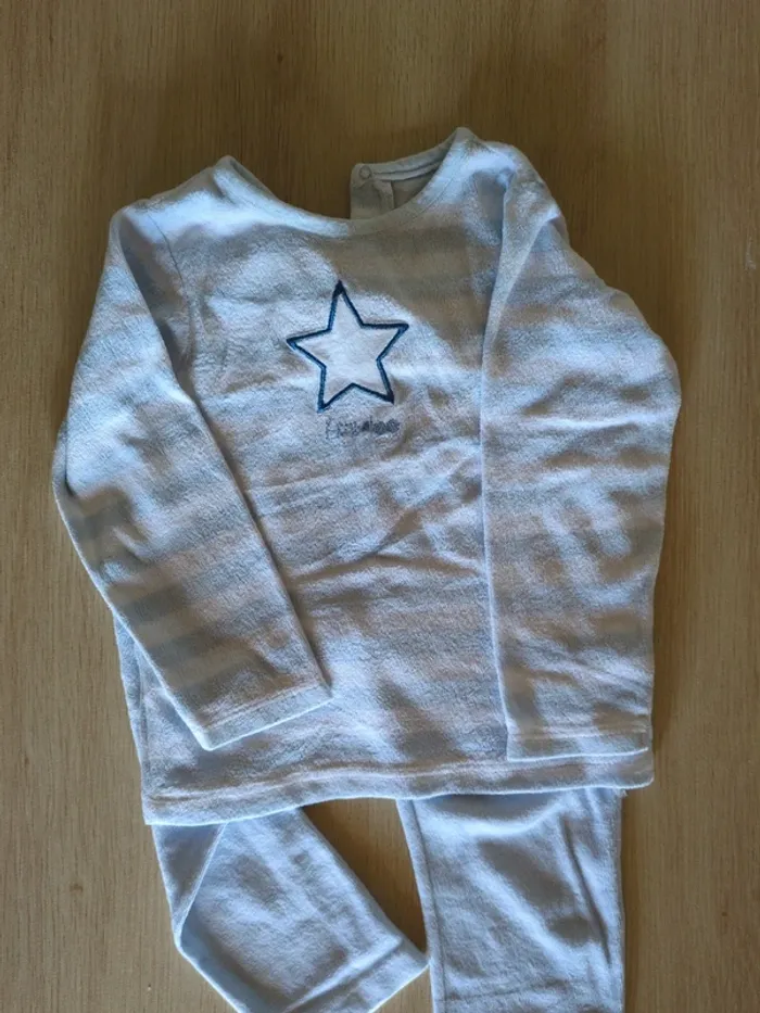 Pyjama velours garçon 3ans - photo numéro 2