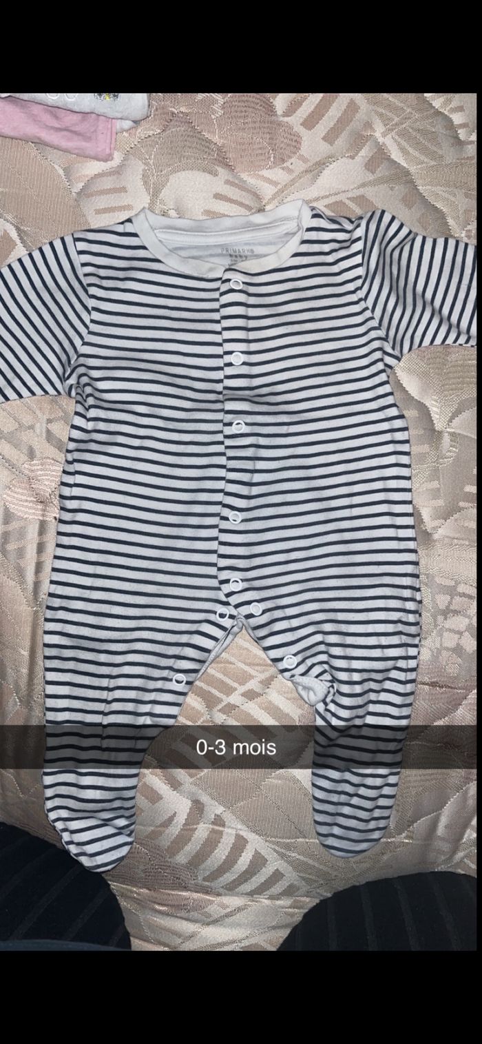 Lot pyjama 3 mois - photo numéro 7