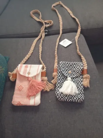 Pochette téléphone