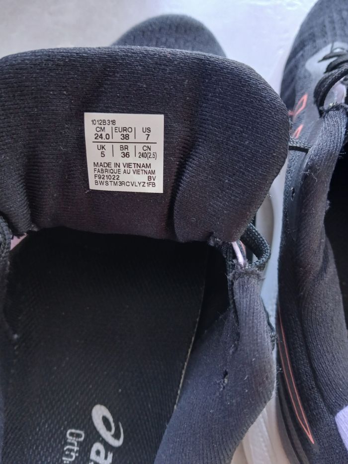 Baskets Asics - photo numéro 3