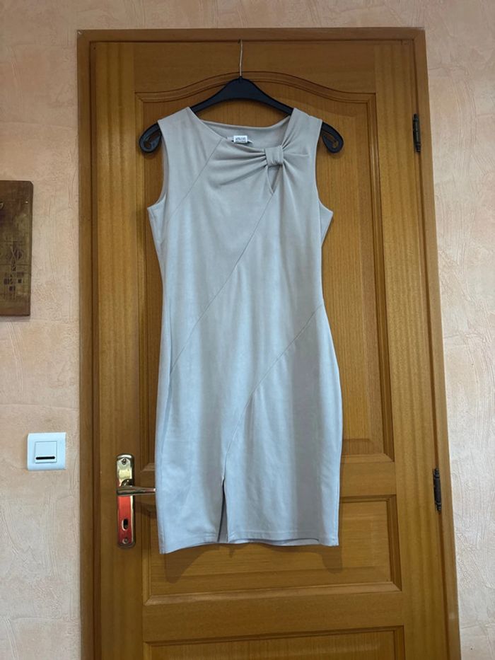 Robe jus d’orange - photo numéro 2