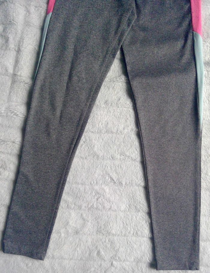 2 leggings de sport en 11 / 12 ans - photo numéro 6