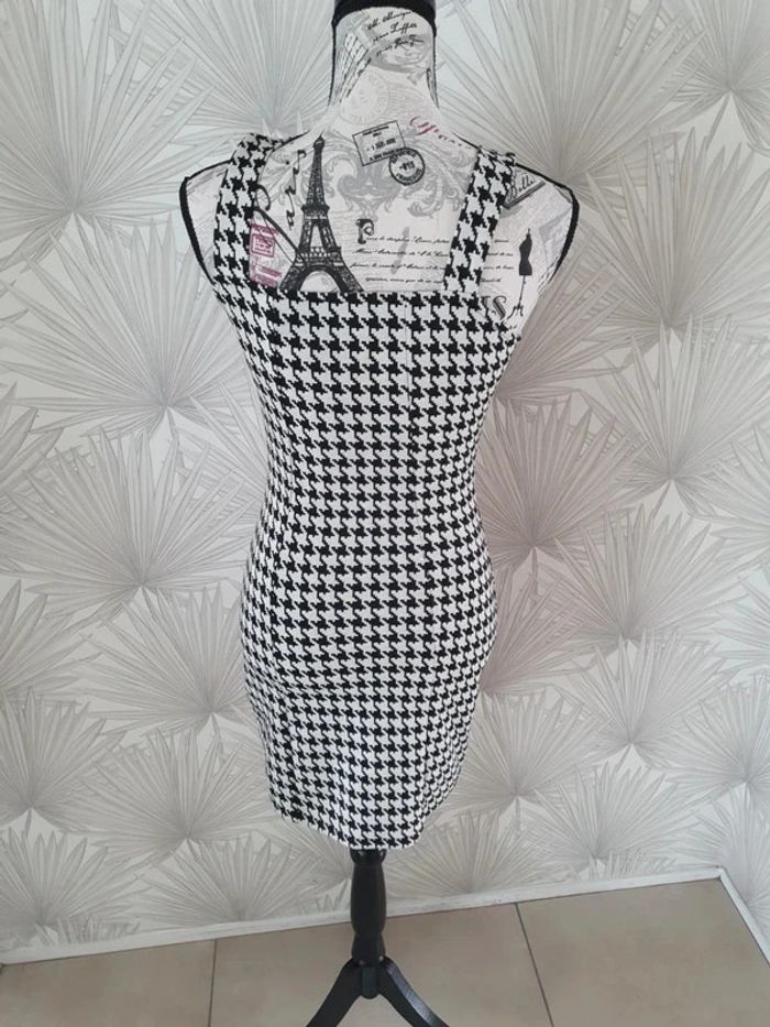 Jolie robe Pimkie noire et blanche taille 36 - photo numéro 2