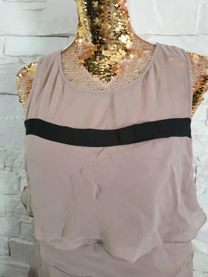 Robe taupe 36 en soie à volant - photo numéro 2