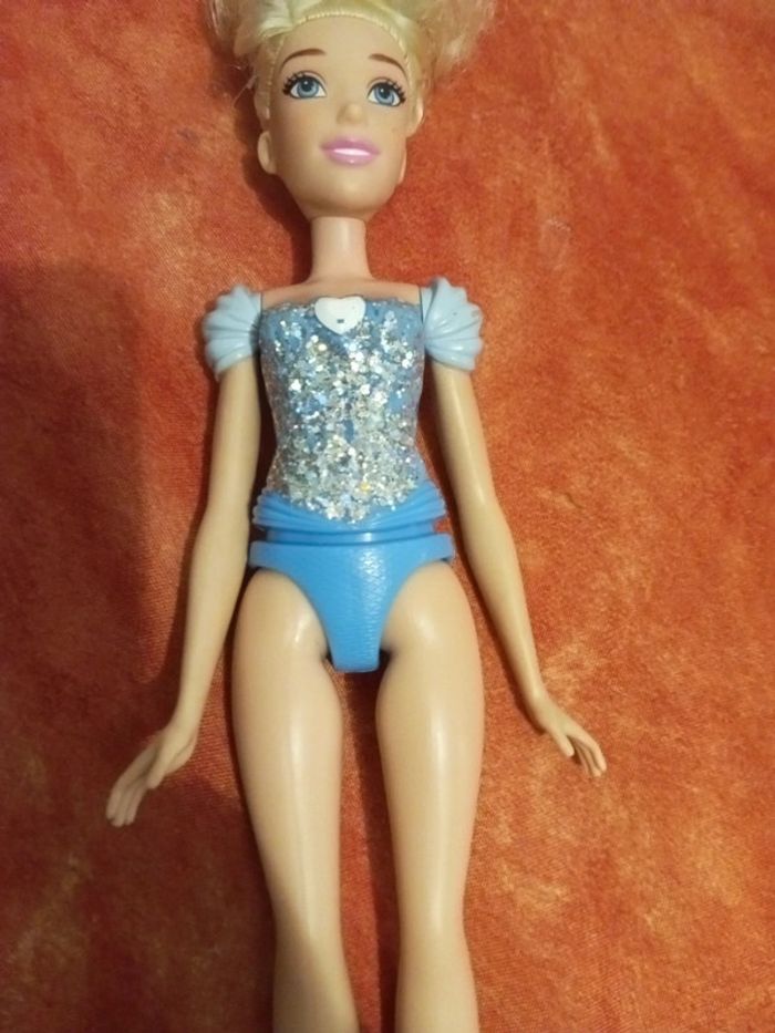 Lot de 2 poupées Hasbro, Jasmine et Cendrillon - photo numéro 4