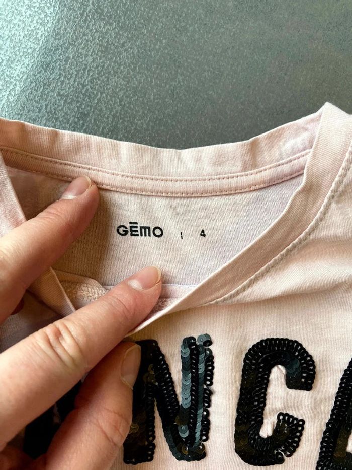 Lot été 4 ans: pantacourt dora, 2 shorts et 2 tee shirts - photo numéro 10