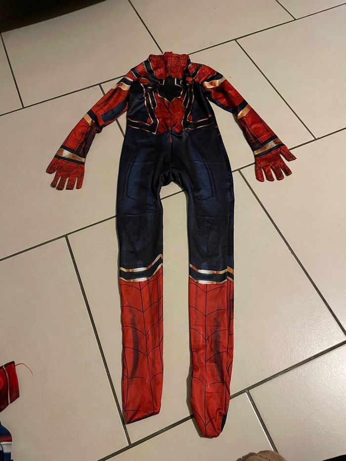 Deguisement avengers marvel Spiderman