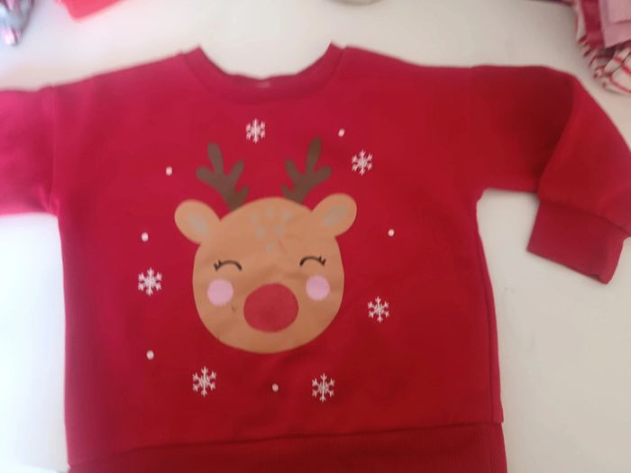 2 pulls Primark 3/4 ans