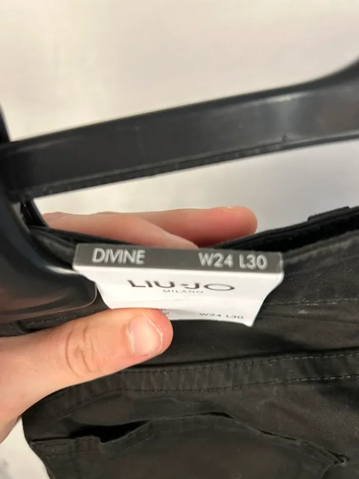 Jean skinny taille haute Noir LiuJo W24 L30 neuf - photo numéro 5