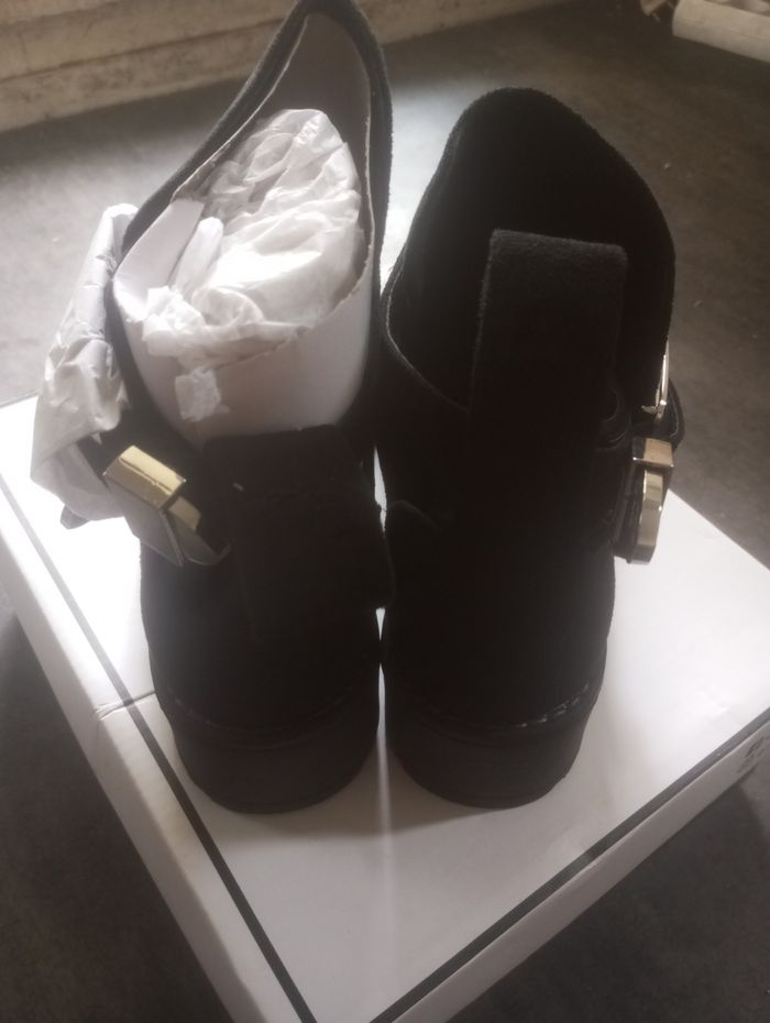Chaussure - photo numéro 4