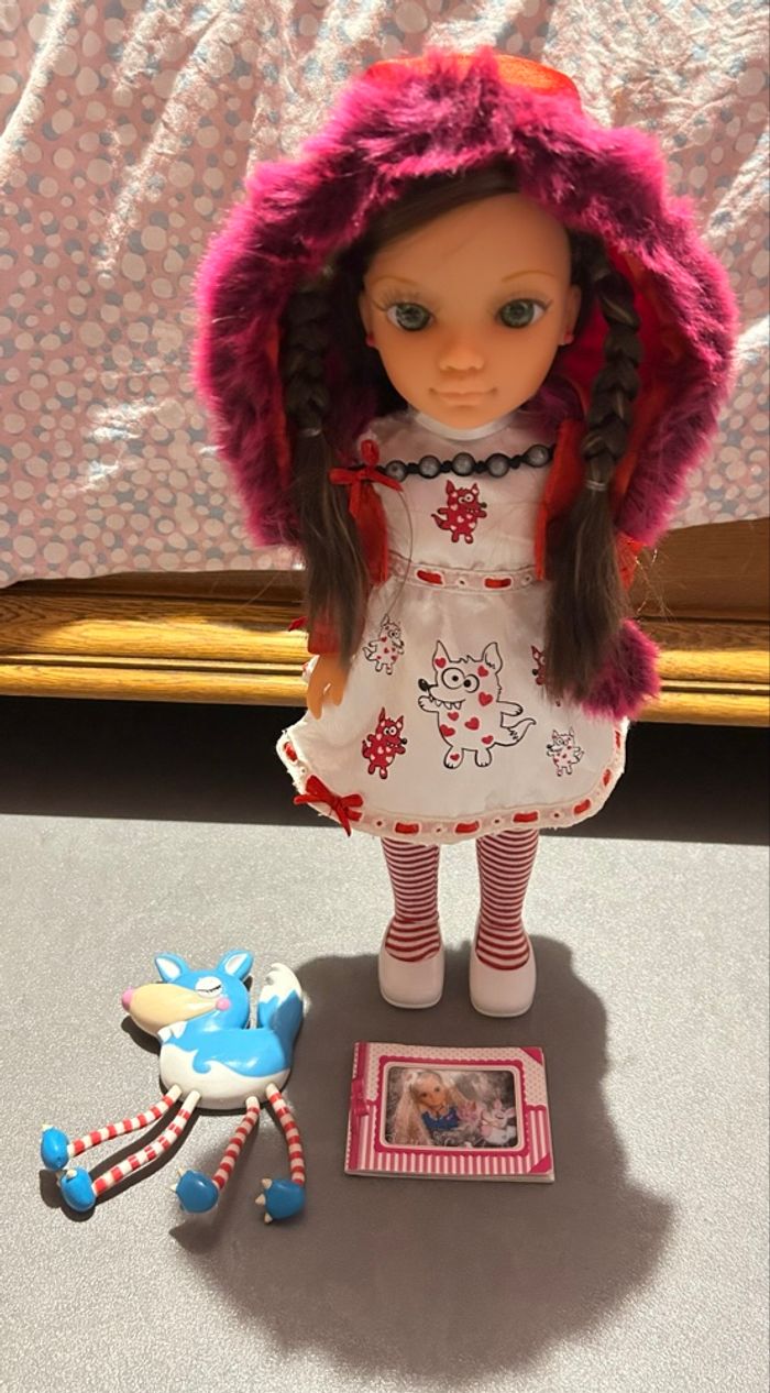 Poupée Nancy Petit chaperon rouge