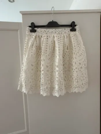 superbe jupe brodee Daphnea neuve 🌸 40 L