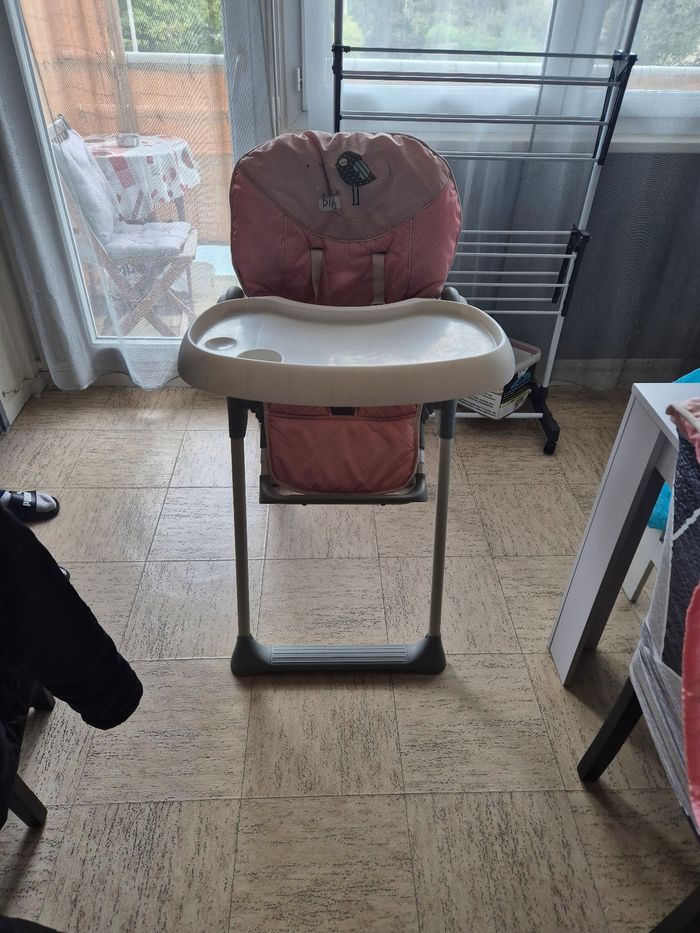 Chaise haute avec transat rose - photo numéro 3